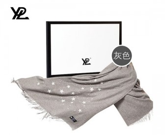 YPL 星空羊驼绒披肩围巾 灰色 70厘米*200厘米(注:产品只有包装盒,无手提包袋) YPL 星空羊驼绒披肩围巾 灰色 70厘米*200厘米(注:产品只有包装盒,无手提包袋)